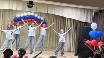 Концерт «С любовью к Томску, с гордостью за Россию» подарил жителям Лоскутово яркий вечер!